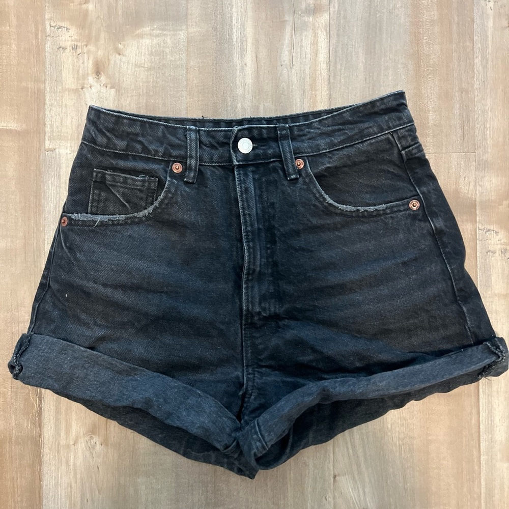 Zara Light Blue High Waisted Mom Jean Shorts